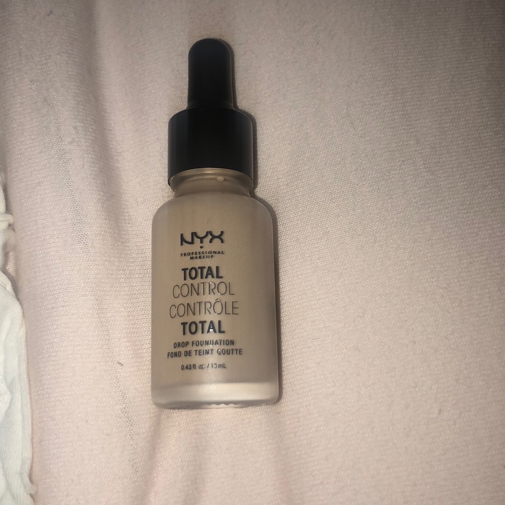 NYX total control foundation drops